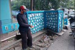 Tukang Becak Temukan Tas Kresek Berisi Senpi dan 37 Peluru