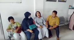 Tangis Histeris Nasabah Pecah saat Gerudug Kantor Koperasi di Semarang