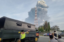 Kilang Minyak Pertamina Balongan Terbakar, Kapolda: Api Mulai Berkurang