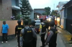 Densus 88 Antiteror Geledah Rumah Milik Terduga Teroris di Purwokerto