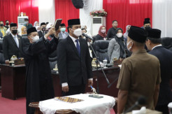 Syukran Kahfi Dilantik Jadi Anggota DPRD Makassar