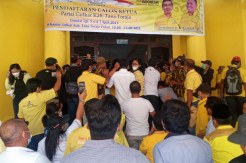 Hari Terakhir Pendaftaran Calon Ketua Golkar Tana Toraja Diwarnai Kericuhan