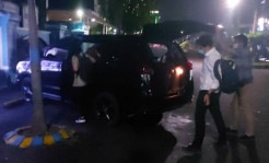 Geledah Kantor PDAM Giri Tirta Gresik, KPK Bawa Dua Koper Dokumen