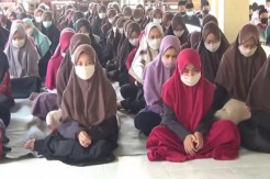 Lantunan Doa Mengalun Dari Para Santri untuk Keselamatan ABK KRI Nanggala-402