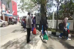 2 Tahun Tak Mudik, Belasan Penumpang Travel Gelap Ini Disekat Petugas di Tol (GT) Cileunyi
