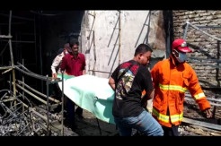 Tangis Pecah di Gresik, 1 Balita Meregang Nyawa Saat 3 Ruko Penjualan Mainan Terbakar