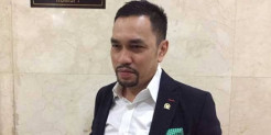 Viral Polisi Sabar Hadapi Cacian Warga di Pos Penyekatan, DPR: Sesuai Program Presisi
