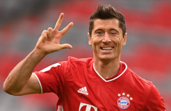 Lewandowski Dedikasikan Rekor Manis dalam Kariernya untuk Ibunda