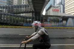 Polisi Tangkap Pemotor...