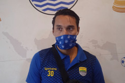 Ezra Walian Berharap PSSI Bantu Tuntaskan Masalah Keabsahannya Bela Timnas