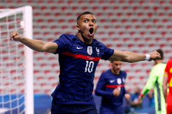 Fokus ke Piala Eropa 2020, Mbappe Bungkam Soal Nasibnya di PSG