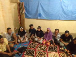 Miris, Oknum Kades di Padangsidimpuan Beserta Perangkat Usir Warga dari Rumahnya