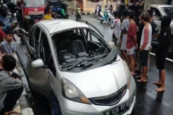 Parepare Gempar! Honda Jazz yang Diparkir di Depan Sekolah Tiba-tiba Meledak dan Terbakar