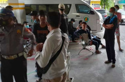 Bentrok Geng Motor di...