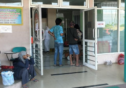 Frustasi Idap Diabetes Tak Kunjung Sembuh, Pria Tua di Mojokerto Sayat Leher Pakai Cutter