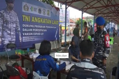 Kolinlamil Gelar Serbuan Vaksinasi untuk Masyarakat Kepulauan Seribu