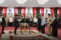 Plt Gubernur Sulsel Lantik 77 Pejabat Hasil Mutasi