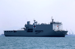 Oksigen Langka, Koarmada II Kirim KRI dr. Soeharso-990 Suplai Oksigen ke RS dan Warga Semarang