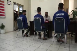 Digerebek Berbuat Mesum...