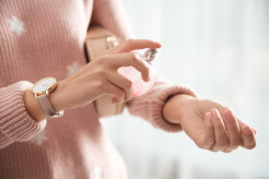 5 Parfum Perempuan dengan Wangi Paling awet, Harganya juga Susah Dilupakan!