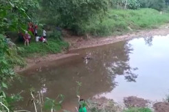 Pacitan Gempar, Mayat Telanjang Dada Ditemukan tengkurap di Sungai Grindulu
