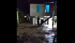 Takut Banjir Bandang Susulan, Warga Pilih Mengungsi di Tempat Aman