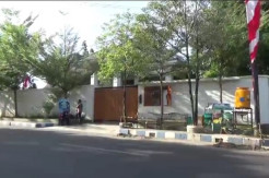 Dikabarkan Kena OTT KPK Bersama Suami, Rumah Bupati Cantik Probolinggo Langsung Senyap