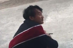 Viral! Pemuda Lulus Sidang Skripsi Tanpa Sambutan Teman padahal Sudah Siapkan Perayaan Maksimal