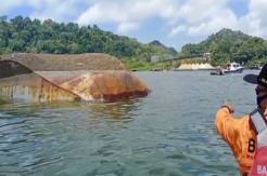 Penampakan Kapal Pengayoman IV Kemenkumham Usai Terbalik di Nusakambangan