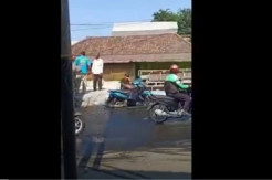 Kaki Putus Tergilas Truk, Pria Ini Tetap Santai Menelepon