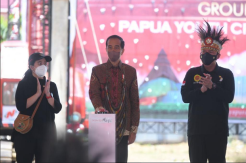 Resmikan Ground Breaking Gedung PMI, Jokowi: Di Sini Masa Depan Indonesia