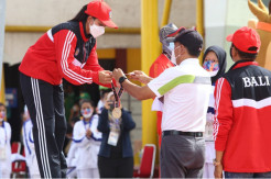 Menpora: Cabor Panjat...