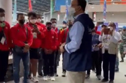 Tiba di Bandara Sentani...