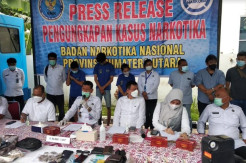 Pesta Ganja di Kampus,...