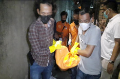 Senjata Api dan Tajam Ditemukan Polisi di TKP Pembunuhan Janda Muda dan Teman Prianya di Kosan