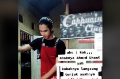 Mirip Al Ghazali, Penjual Capucino Cincau dan Cilok Ini Viral di Jagat Maya