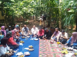 Merajut Asa Kampung Konservasi Ciganjur Bersama Kelompok Stacia Hijau