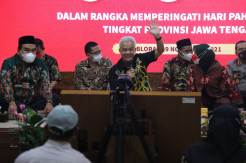 Gubernur Ganjar Ajak Masyarakat Warisi Api Perjuangan Para Pahlawan