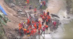 4 Jam Pencarian, Korban Longsor di Sungai Siwaluh Belum Ditemukan