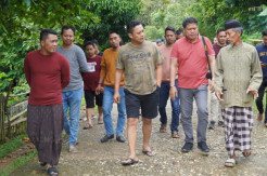 Andi Iwan Aras Janjikan Program Bedah Rumah di Wilayah Terpencil Pangkep