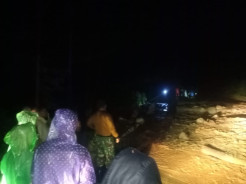 2 Warga Ditemukan Tewas Tertimbun Longsor dan Terbawa Arus