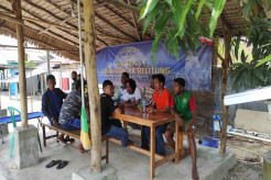 Selamat dari Kebakaran KM Berkat Niaga, 9 ABK Dievakuasi ke Pos TNI AL Muntok