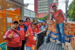 IOF Makassar Salurkan Sembako untuk Korban Banjir di Paccerakkang