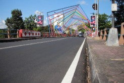 1.000 Km Jalan di Jember Rusak, Bupati Janji Selesai Dibenahi Mei 2022