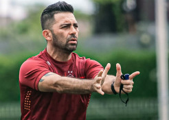 Persik Dikalahkan Persib di Liga 1, Javier Rocha: Saya yang Salah