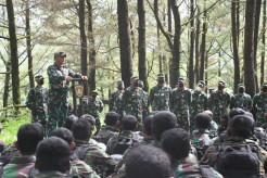Panglima Divisi Infanteri 3 Kostrad Tutup Latihan Pertempuran Hutan