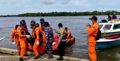 2 Korban KM Roy yang Tenggelam Ditemukan Mengambang di Perairan Muara Saliki