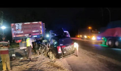 Laka Maut Pantura Tuban, Minibus Seruduk Truk Tronton 5 Penumpang Tewas