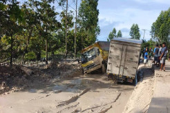 Pascabanjir Jalan Kolam ‘Jadi Bubur’, Dinas PUPR Diminta Lakukan Penimbunan
