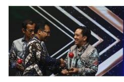 Sukses Dorong Petani Padi Naik Kelas, BMRI Raih Piala IDX Channel Anugerah CSR Award 2022